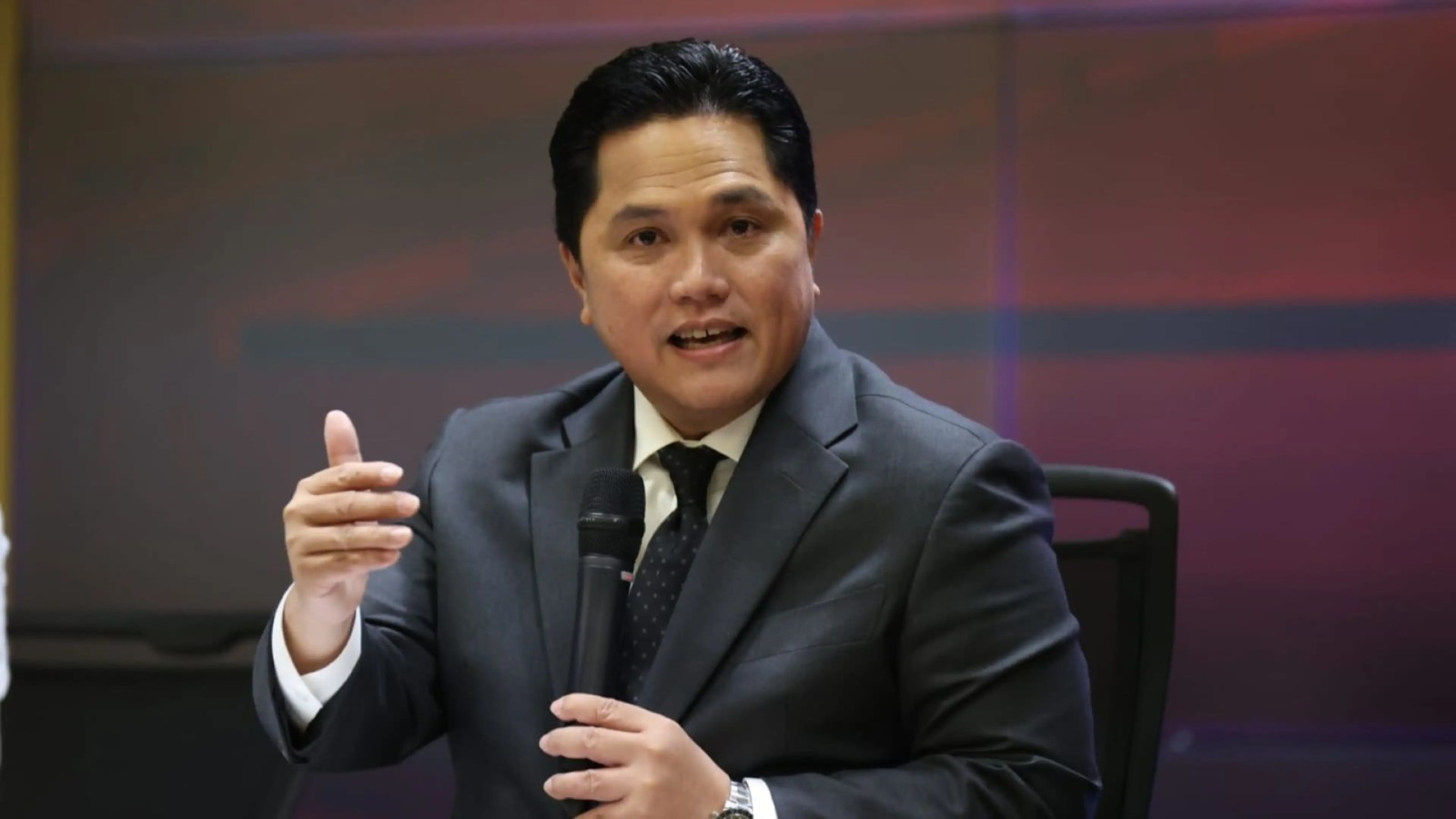 Erick Thohir Minta TikTok dan YouTube Investasi di Indonesia